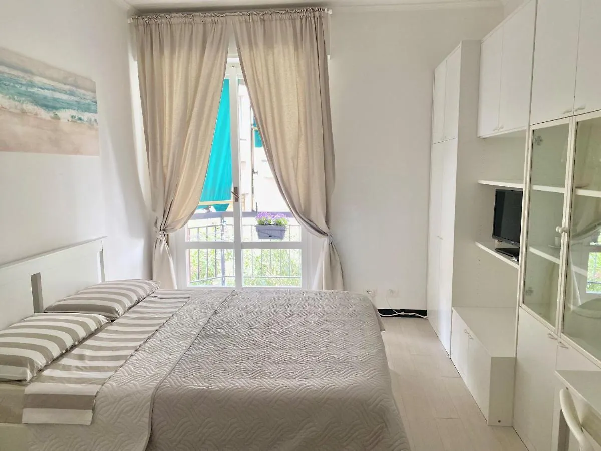 Bella vacanza - city center -air conditioning -WI-FI Rapallo 0*,  Italia